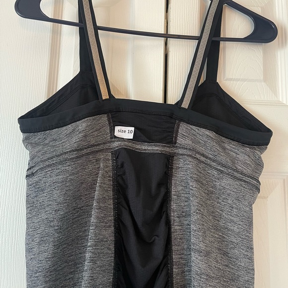 Sale‼️Lululemon Black and Gray Tank Top-Size 10 -EUC - Picture 7 of 11